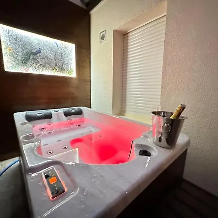 Lägenhet Gatsby Confortable Jacuzzi & Terrasse *