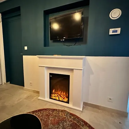 Gatsby Confortable Jacuzzi & Terrasse Apartment *