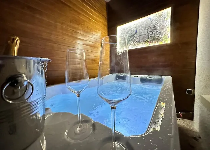 Lägenhet Gatsby Confortable Jacuzzi & Terrasse